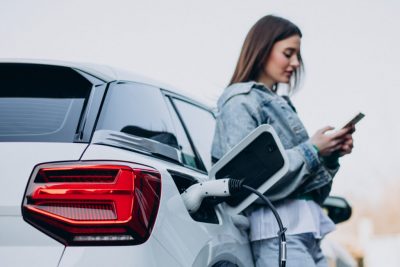 Occasion ou révolution : Pourquoi les voitures électriques d’occasion sont enfin le vrai bon plan en 2025