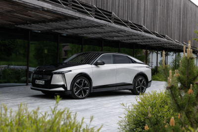 La DS 8 veut écraser les Allemandes : luxe, confort et arrogance à la française