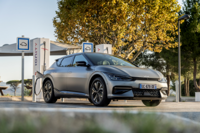 Kia EV6 restylée : enfin une voiture électrique qui ne se fout pas de vous !