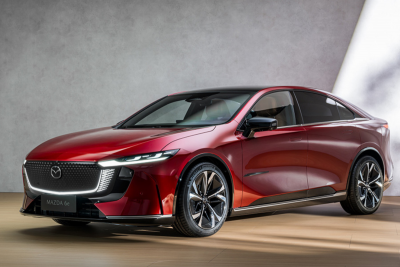 Mazda 6e : la berline électrique à prix choc qui va faire trembler Tesla ?