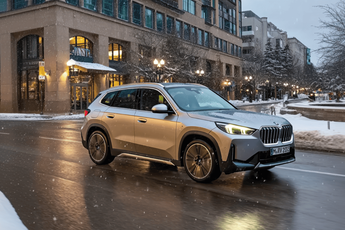 BMW X1 grise