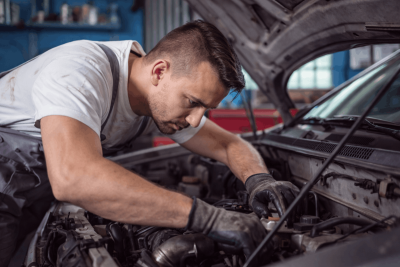 Quel prix pour une courroie de distribution ? Comparatif par marque