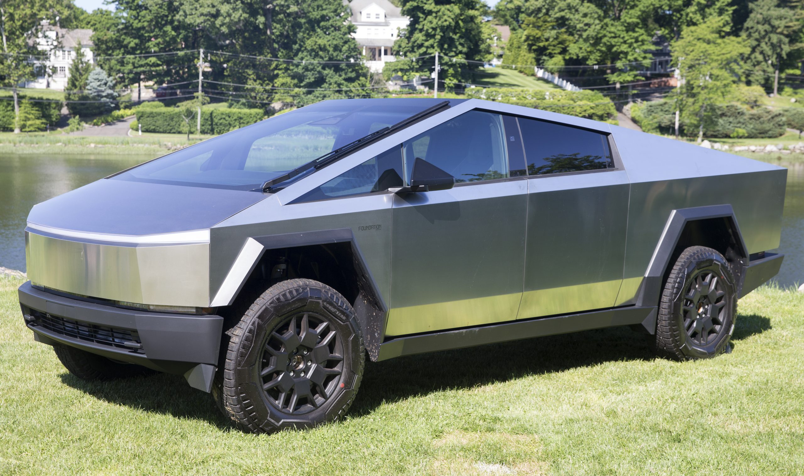 Inspirations, de la batterie Ford. Le Tesla Cybertruck.
