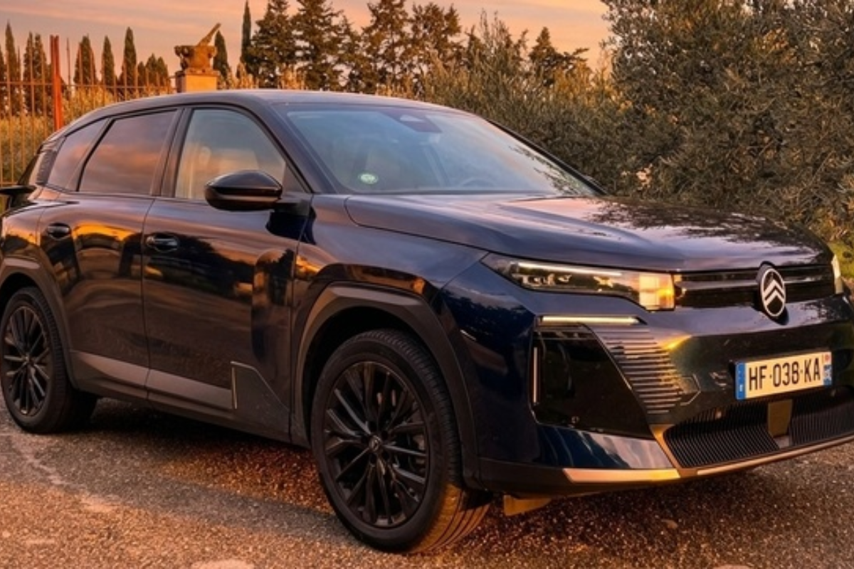 La Citroën C5 Aircross, au crépuscule