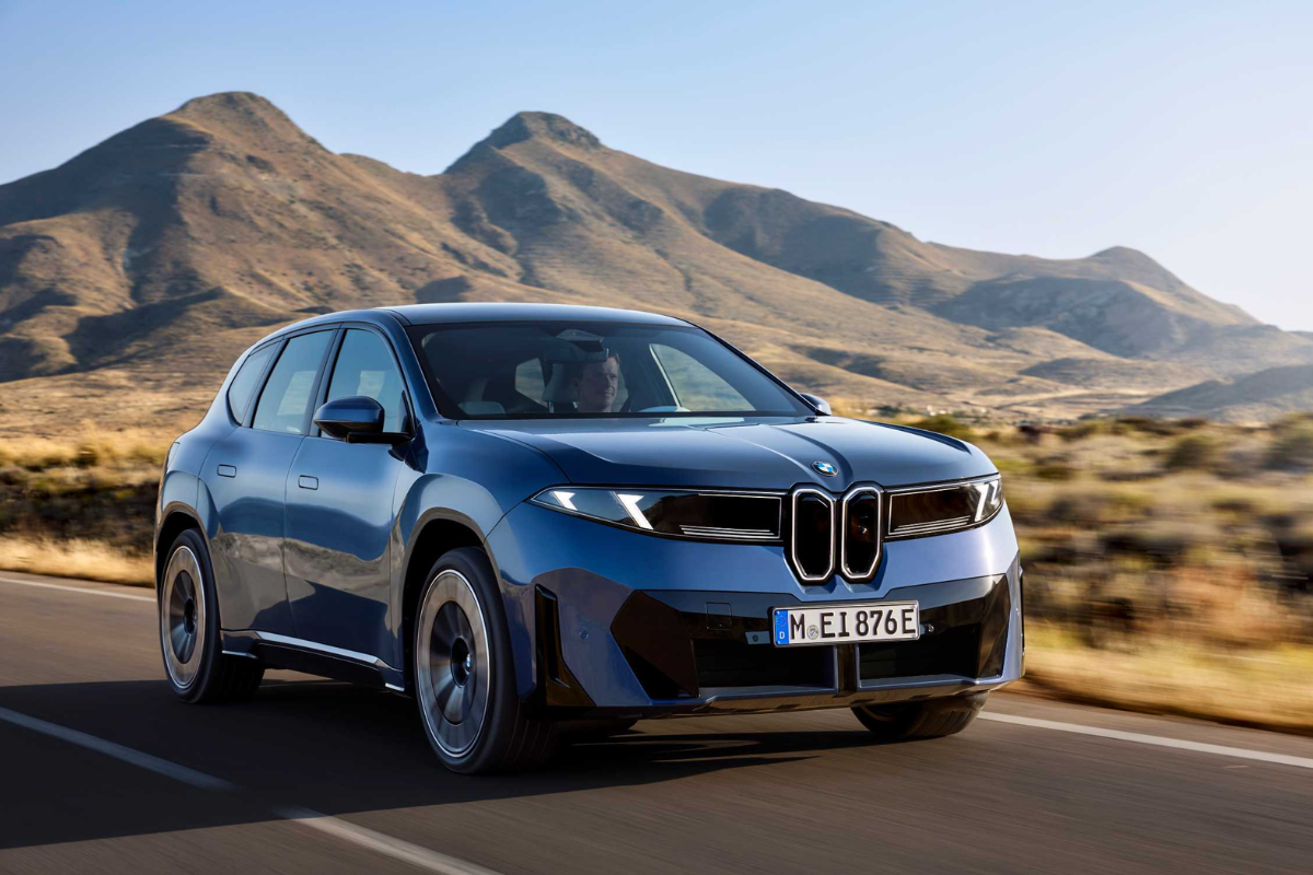 La BMW iX 3 sur route