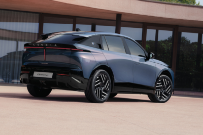 La Lancia Gamma : le crossover hybride qui va révolutionner le marché